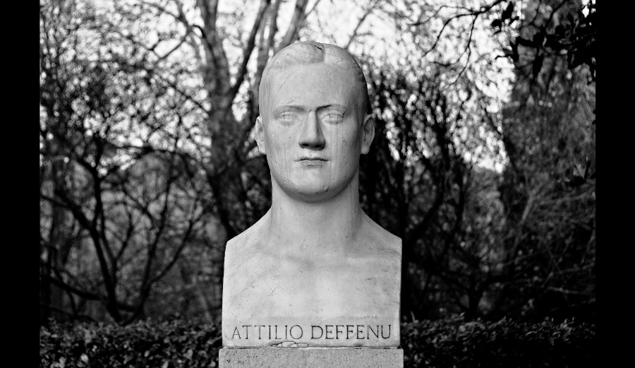 Busto-di-Attilio-Deffenu.jpg
